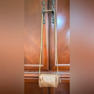 Ganson EUC bag. Ganson, known for
woven leather bags think Bottega Venetia Vibe